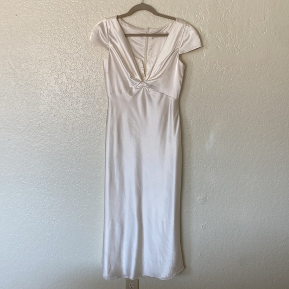 Eliza J Ivory Satin Midi Dress size 6 - Picture 7 of 12